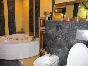 3-bedroom jacuzzi apartment